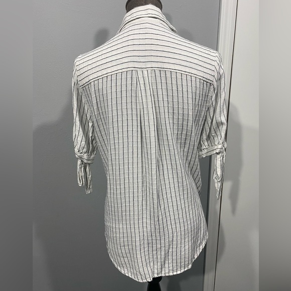 BCBGeneration Blouse - Picture 2 of 8